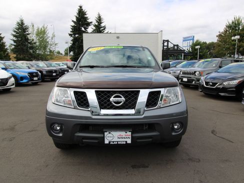 Used 2017 Nissan Frontier SV w/ SV Value Truck Package image 2