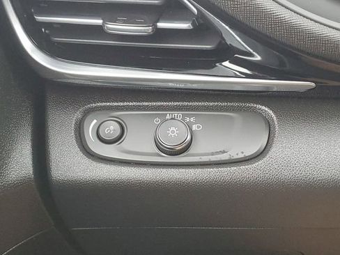 Used 2024 Buick Envista Sport Touring w/ Convenience I Package image 10