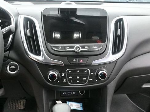 Used 2023 Chevrolet Equinox LT AWD/4WD image 15