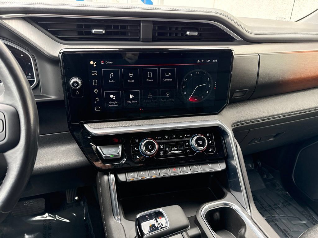 Used 2023 GMC Sierra 1500 Denali w/ Technology Package AWD/4WD image 23