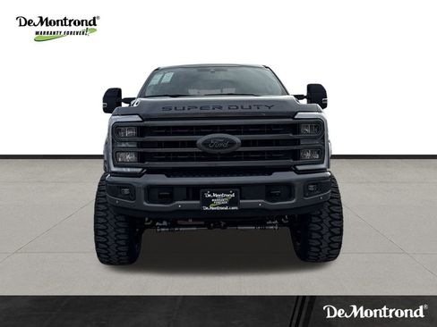 New 2025 Ford F250 Lariat w/ Lariat Ultimate Package AWD/4WD image 2