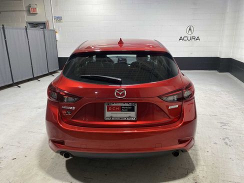 Used 2018 MAZDA MAZDA3 Touring image 5