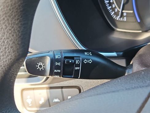 Used 2020 Hyundai Santa Fe SEL w/ Cargo Package image 26