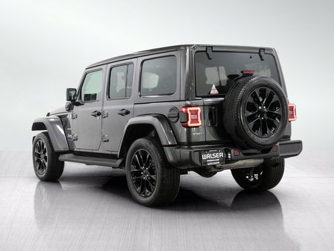 Used 2021 Jeep Wrangler Unlimited Sahara w/ Cold Weather Group AWD/4WD image 3