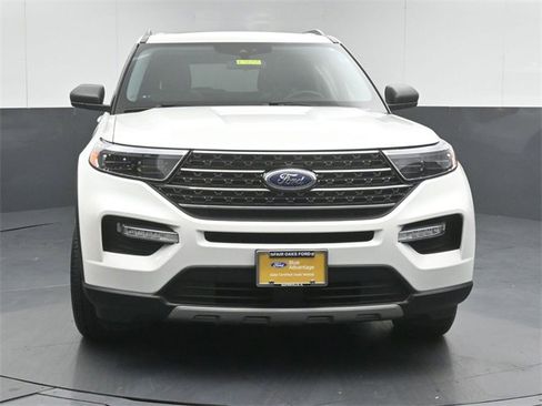 Certified 2021 Ford Explorer XLT w/ Equipment Group 202A image 2