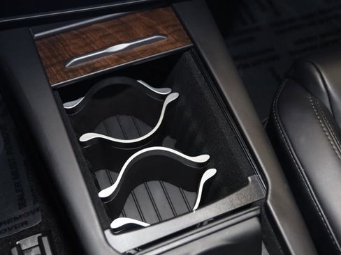 Used 2021 Tesla Model S Long Range Plus image 33