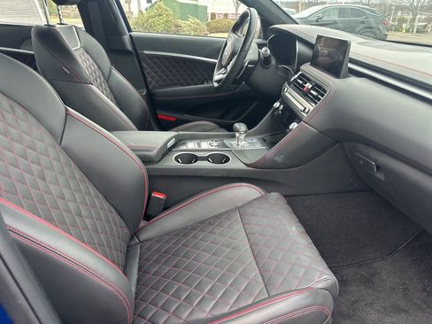 Used 2024 Genesis G70 3.3T Advanced w/ Sport Prestige Package image 8