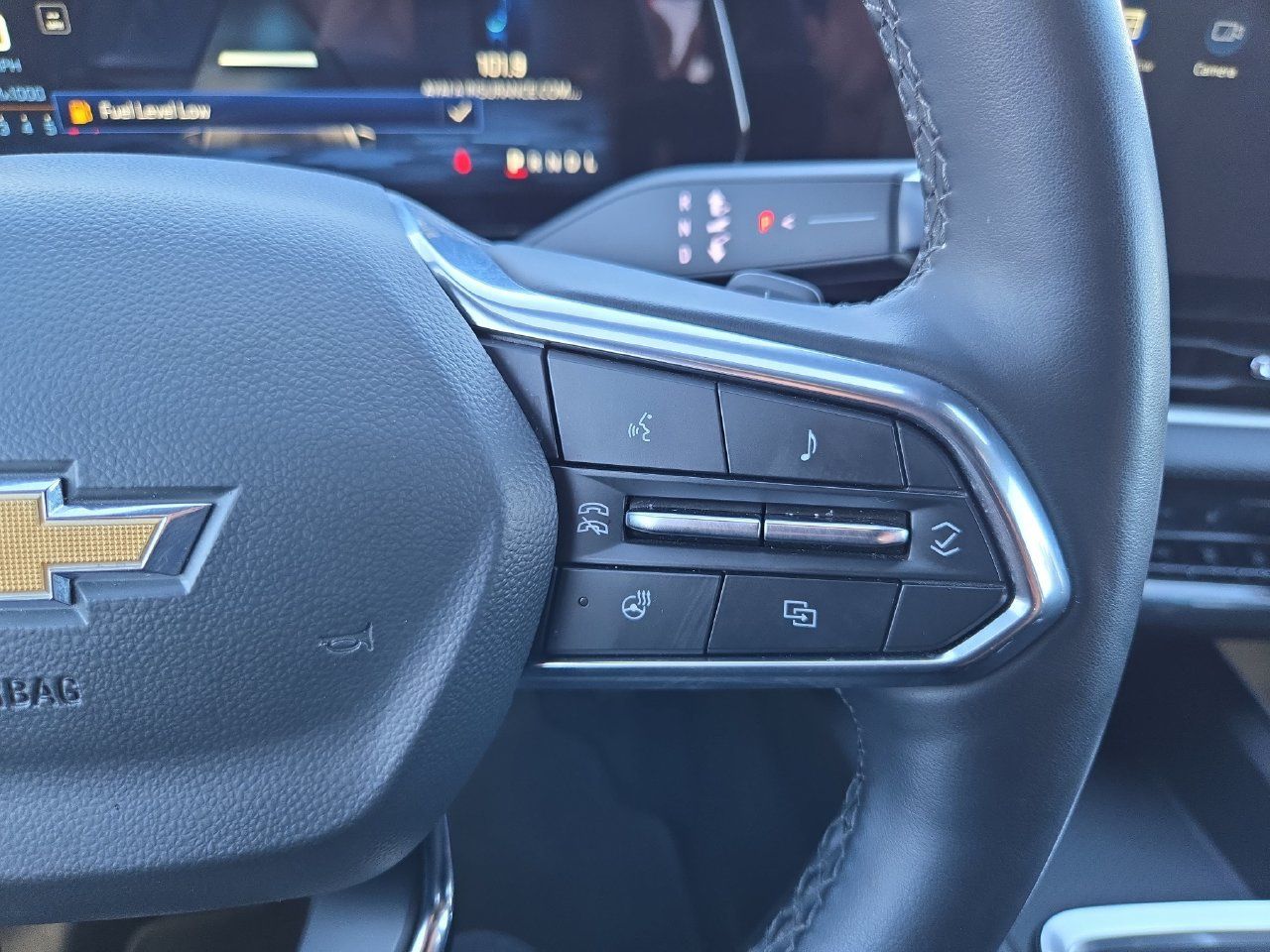 Used 2025 Chevrolet Equinox LT w/ Convenience Package II FWD image 18