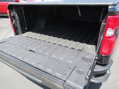 Certified 2024 Chevrolet Silverado 1500 High Country w/ High Country Premium Package AWD/4WD image 32