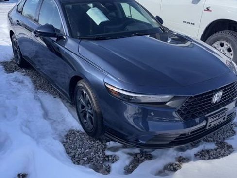 Used 2025 Honda Accord EX-L image 2