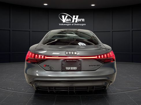 Used 2023 Audi RS e-tron GT w/ Carbon Performance Package AWD/4WD image 6