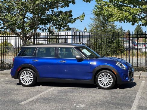 Used 2019 MINI Cooper Clubman S w/ Starlight Blue Edition image 1