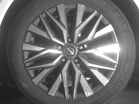 Used 2025 Nissan Altima 2.5 SV FWD image 17