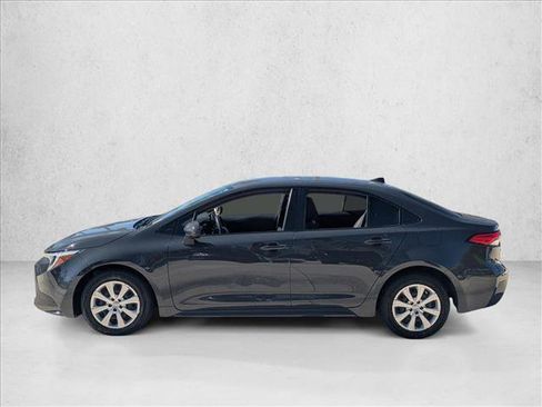 Used 2023 Toyota Corolla LE image 8