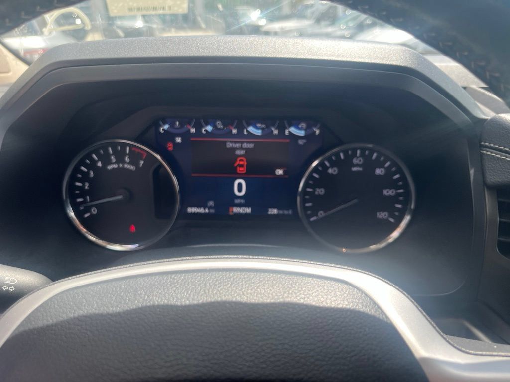Used 2024 Ford Expedition XLT RWD image 15