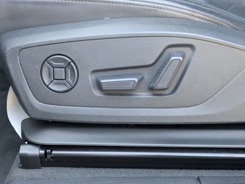 Used 2021 Audi Q3 2.0T Premium w/ Convenience Package image 23