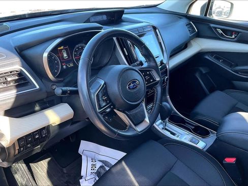 Used 2022 Subaru Ascent Premium w/ Convenience Package image 2