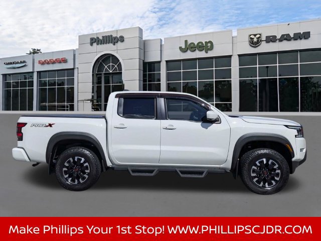 Used 2023 Nissan Frontier Pro-X w/ Pro Convenience Package RWD image 2