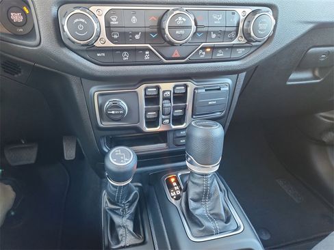 New 2026 Jeep Gladiator Sport image 15