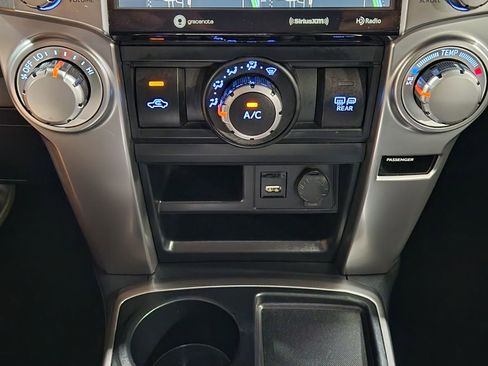 Used 2021 Toyota 4Runner SR5 Premium w/ Moonroof Package RWD image 39