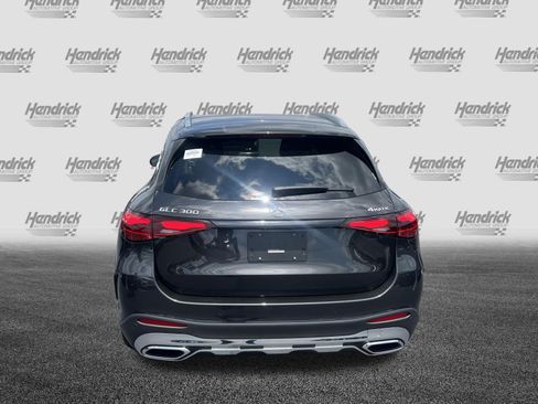 Certified 2025 Mercedes-Benz GLC 300 4MATIC image 10
