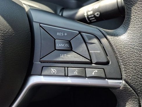 Used 2023 Nissan Altima 2.5 SV FWD image 18