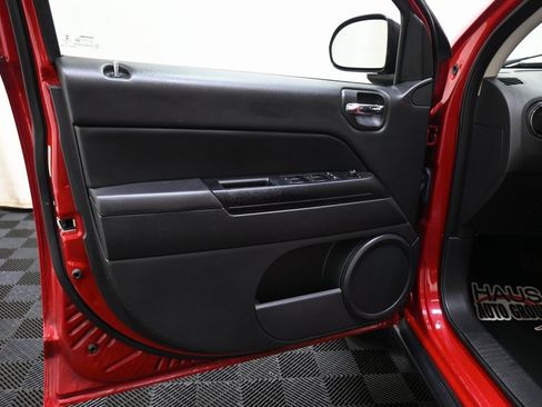 Used 2017 Jeep Compass Sport w/ Power Value Group image 21