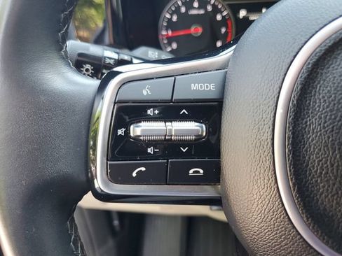 Used 2023 Kia Sorento EX w/ Panoramic Sunroof Package FWD image 20