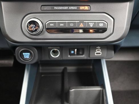 New 2026 Ford Maverick Lobo AWD/4WD image 38