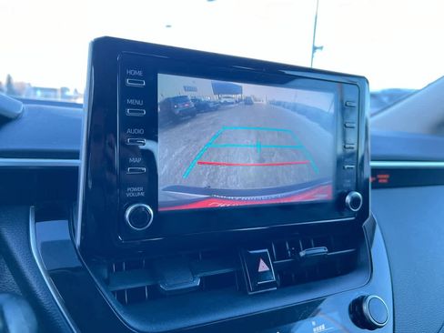 Used 2020 Toyota Corolla LE image 17