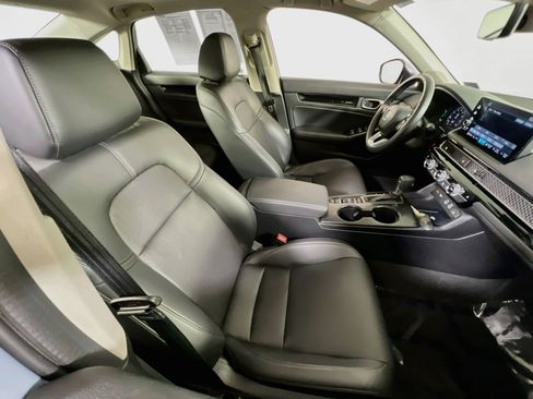 Used 2023 Honda Civic Touring image 27