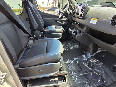 New 2026 Mercedes-Benz Sprinter 2500 image 21