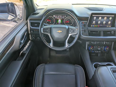 Used 2021 Chevrolet Tahoe Premier w/ Premium Package image 15