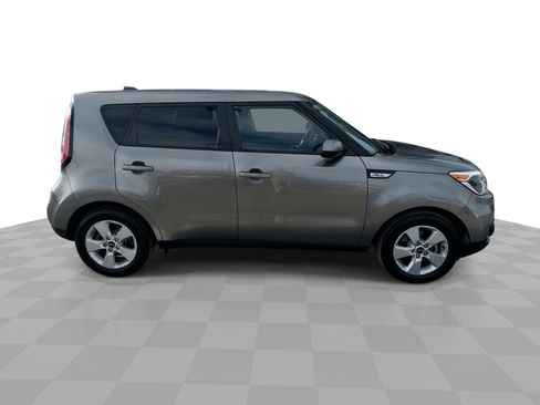 Used 2018 Kia Soul w/ Convenience Package image 9