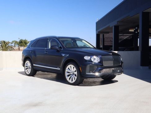 New 2026 Bentley Bentayga Extended Wheelbase AWD/4WD image 1