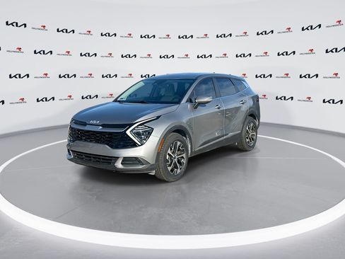 Certified 2024 Kia Sportage EX FWD image 4