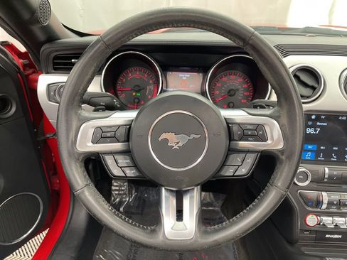 Used 2017 Ford Mustang Premium image 6