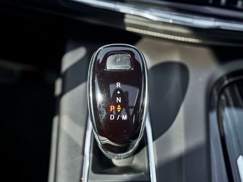 Used 2023 Cadillac Escalade V w/ LPO, ONYX Package image 75