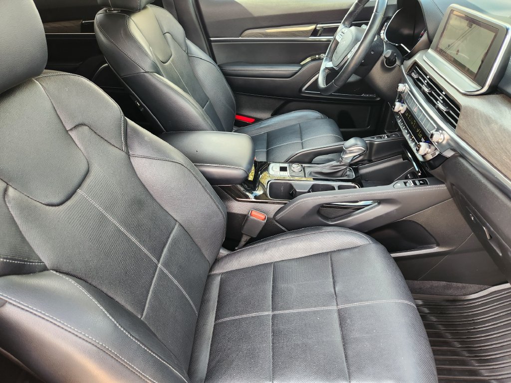 Used 2022 Kia Telluride SX w/ Nightfall Edition Package AWD/4WD image 19
