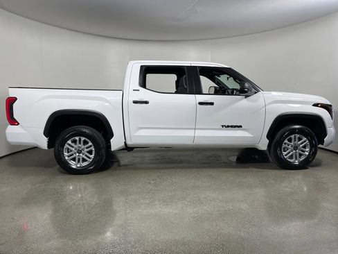 New 2026 Toyota Tundra SR5 image 2
