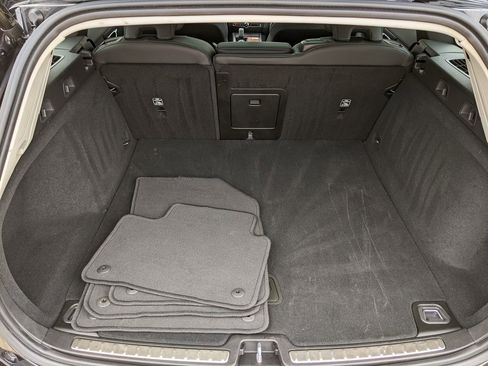 Certified 2025 Volvo V60 B5 Cross Country Plus image 26