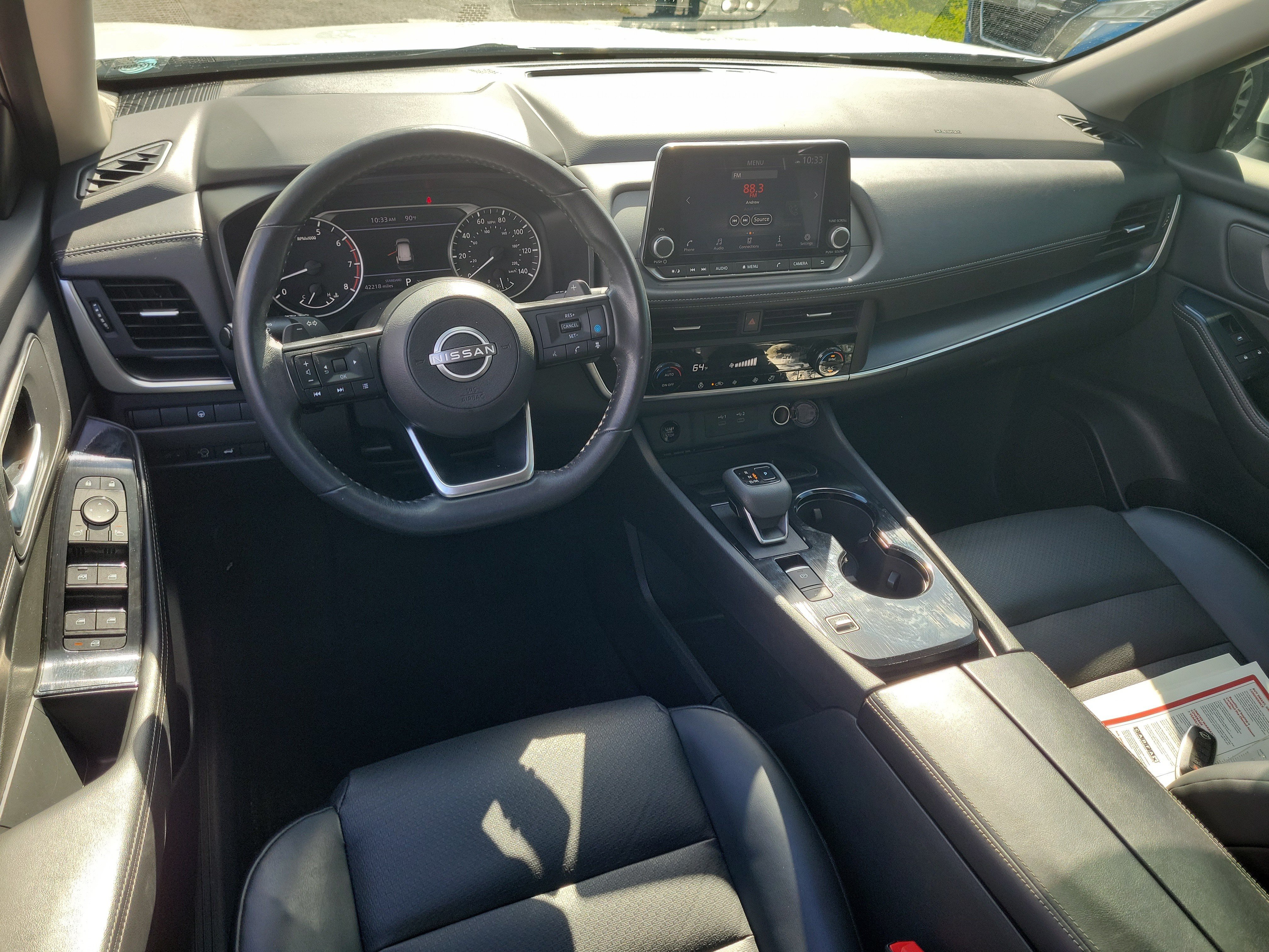 Certified 2024 Nissan Rogue SV w/ SV Premium Package FWD image 16