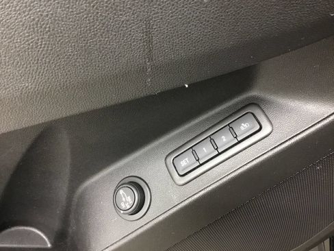 Used 2020 Chevrolet Equinox LT w/ Midnight Edition AWD/4WD image 24