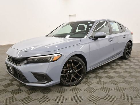 Certified 2022 Honda Civic Sport Touring image 2