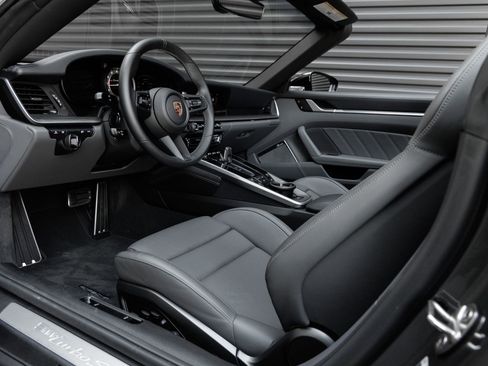 Certified 2024 Porsche 911 Turbo S AWD/4WD image 4