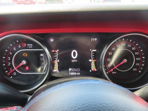 Used 2020 Jeep Gladiator Rubicon w/ Dual Top Group AWD/4WD image 33