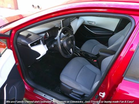 Used 2021 Toyota Corolla SE w/ Carpet Mat Package (TMS) image 13