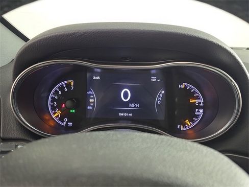 Used 2018 Jeep Grand Cherokee Limited image 11