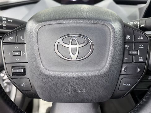 Used 2024 Toyota Prius LE image 25