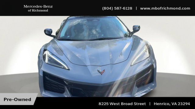 Used 2025 Chevrolet Corvette Z06 RWD image 5